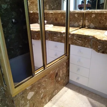 Retiro 8 아파트